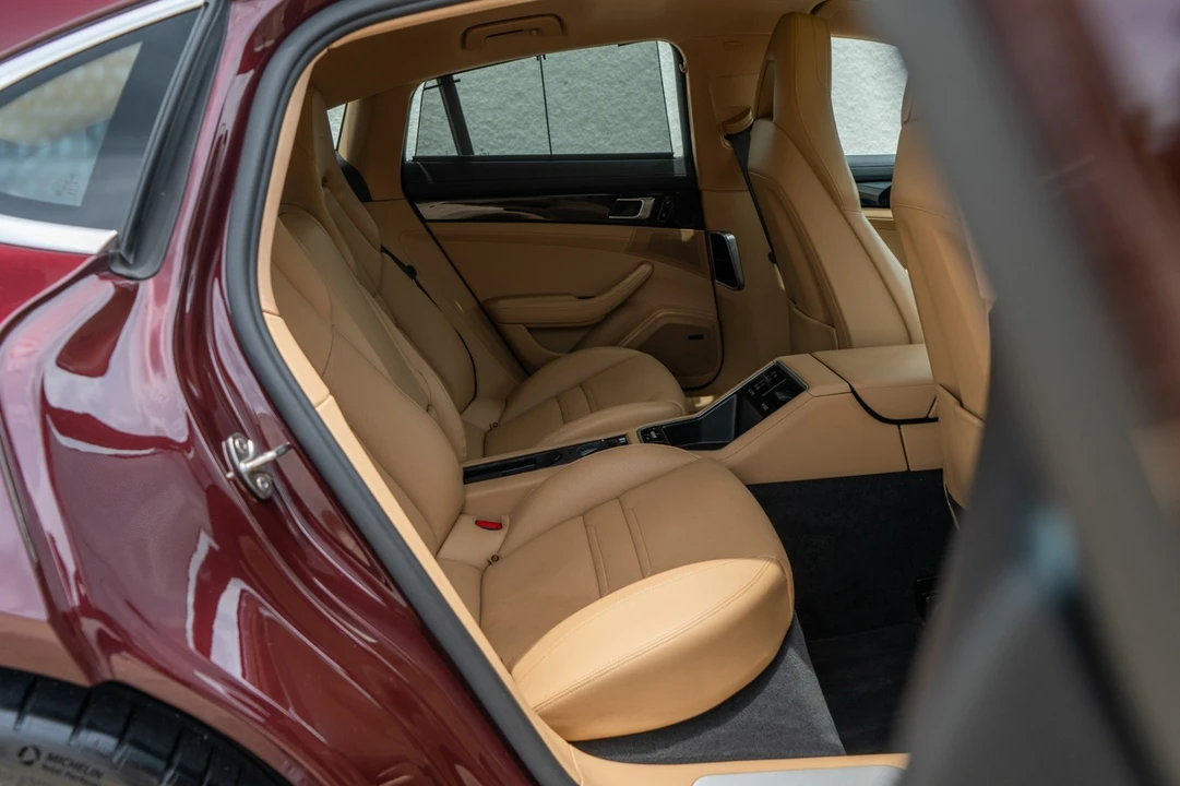 2018 Porsche 971 Panamera - Image 31 of 31