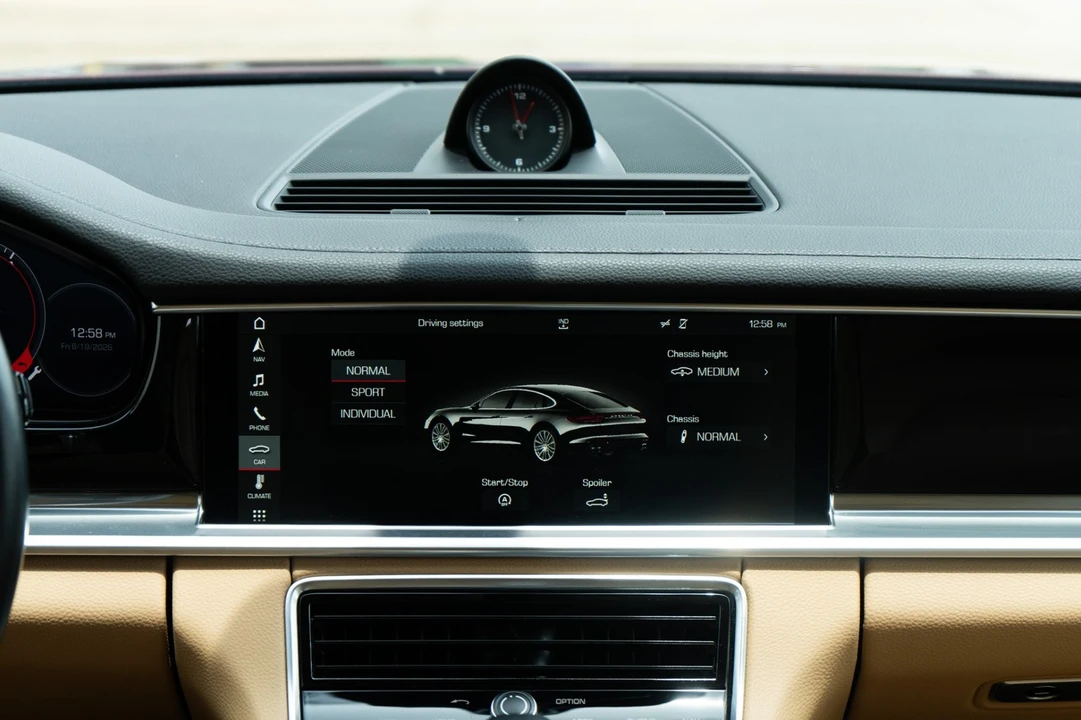 2018 Porsche 971 Panamera - Image 18 of 31