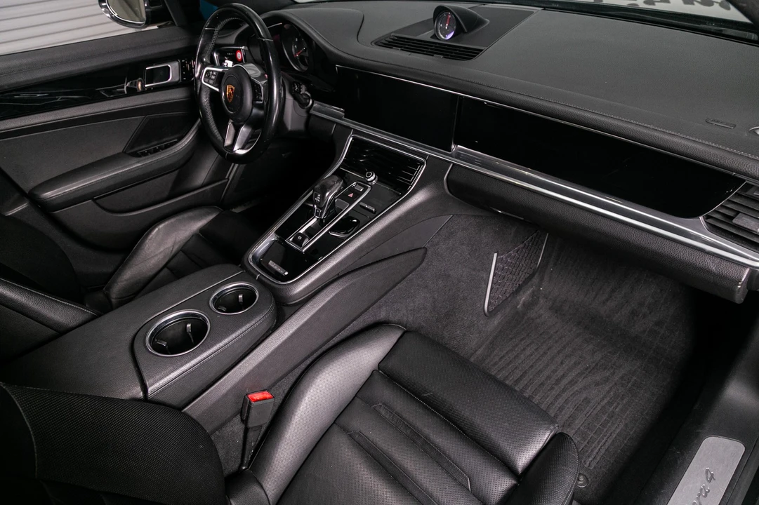 2018 Porsche 971 Panamera - Image 8 of 21