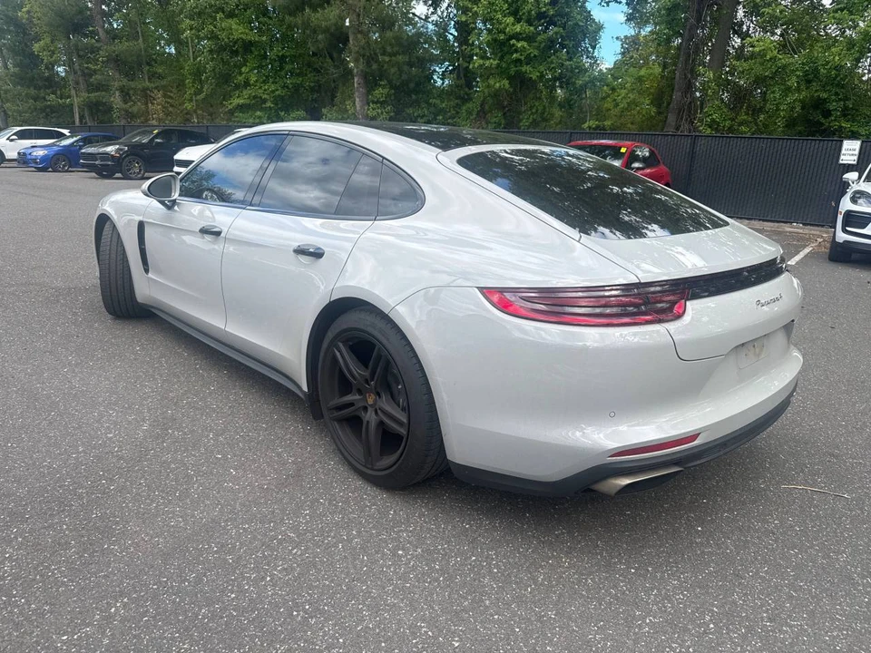 2018 Porsche 971 Panamera - Image 4 of 5