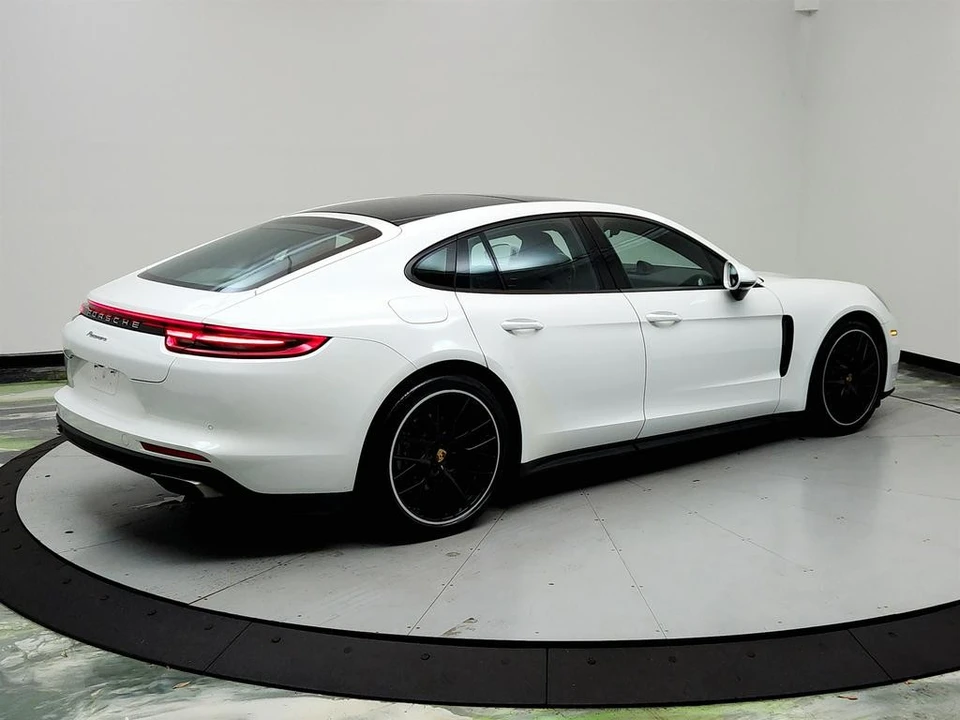2018 Porsche 971 Panamera - Image 5 of 12