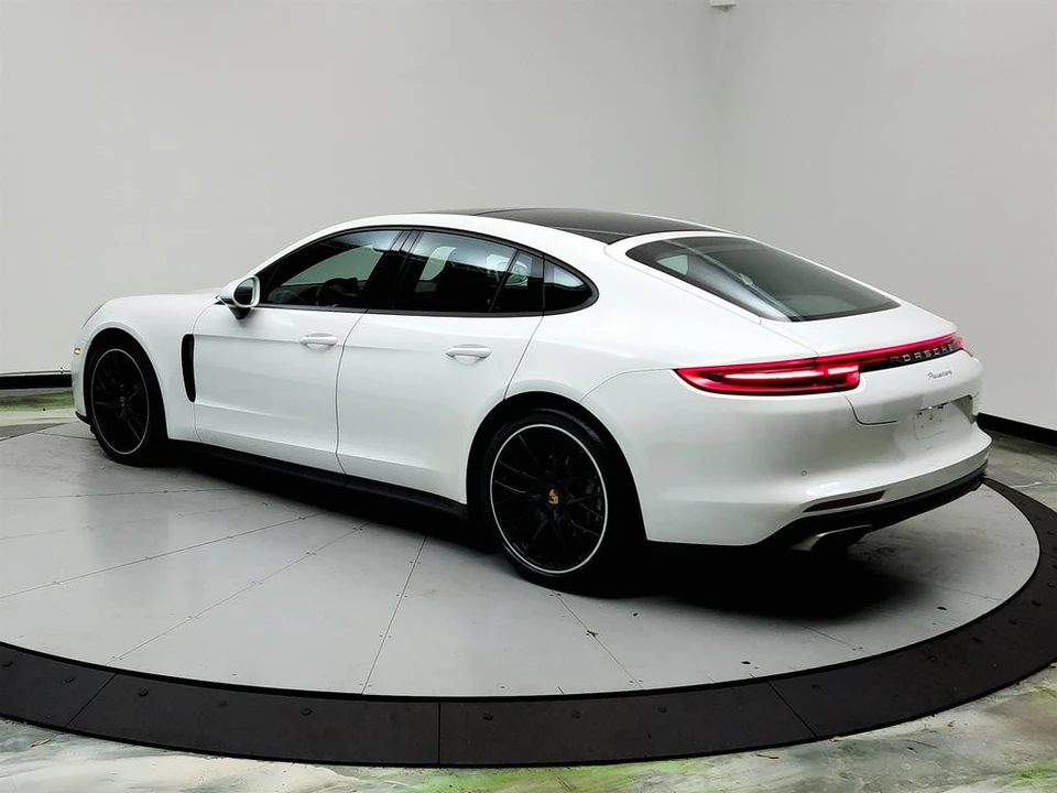 2018 Porsche 971 Panamera - Image 7 of 12