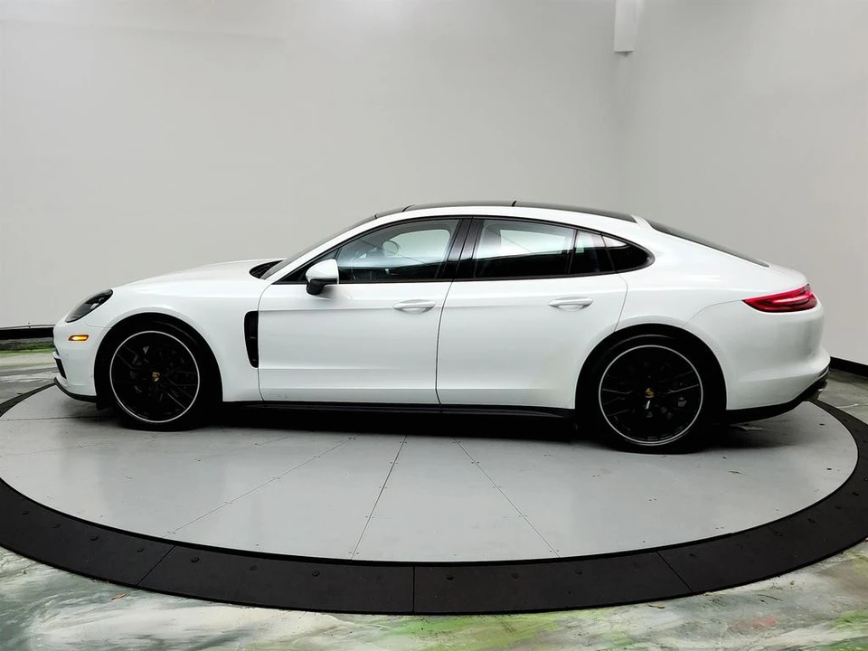 2018 Porsche 971 Panamera - Image 8 of 12