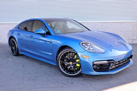 2018 Porsche Panamera 4 e-Hybrid