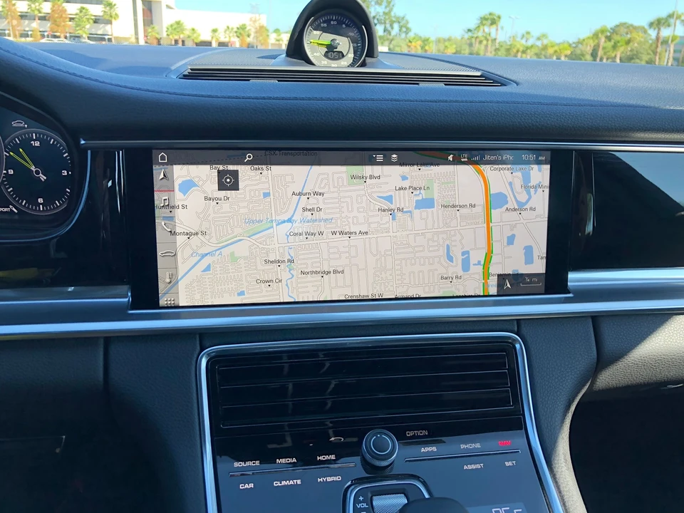 2018 Porsche 971 Panamera - Image 24 of 31