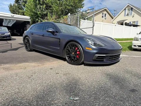 2018 Porsche Panamera 4 Sport Touring
