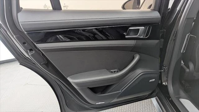 2018 Porsche 971 Panamera - Image 11 of 20