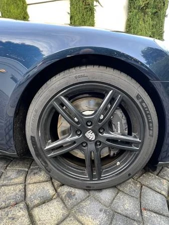2018 Porsche 971 Panamera - Image 19 of 21
