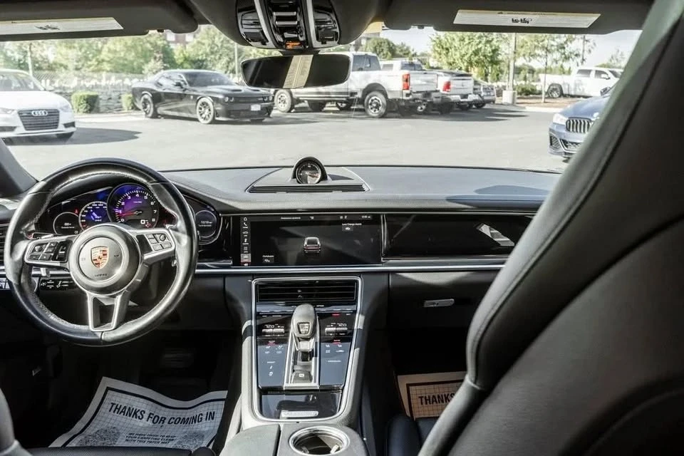 2018 Porsche 971 Panamera - Image 6 of 20