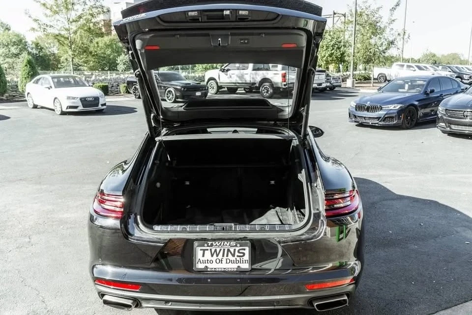2018 Porsche 971 Panamera - Image 16 of 20