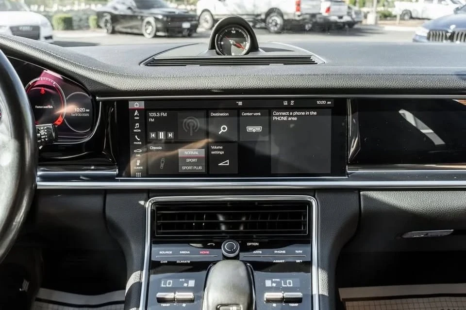 2018 Porsche 971 Panamera - Image 11 of 20