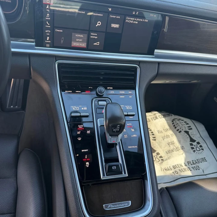 2018 Porsche 971 Panamera - Image 15 of 16