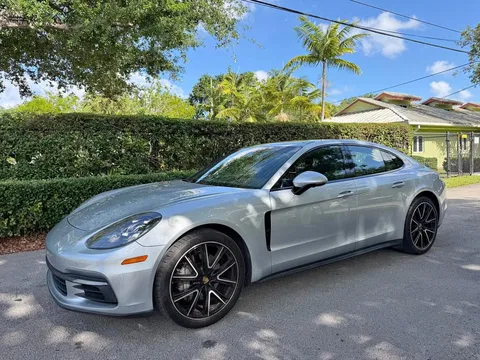 2018 Porsche Panamera 4S