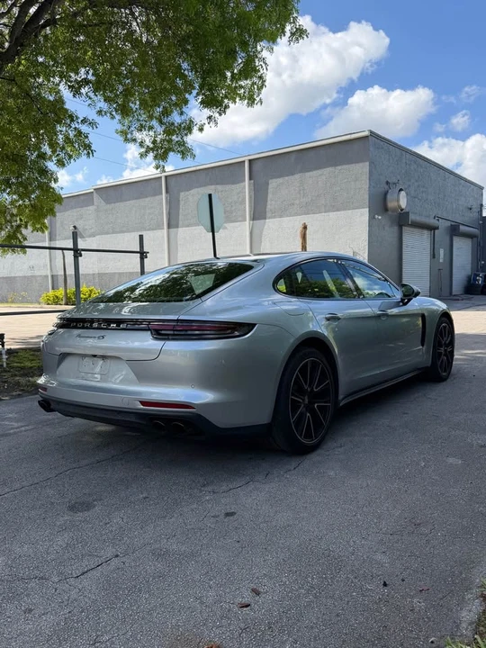 2018 Porsche 971 Panamera 4S - Image 6 of 10