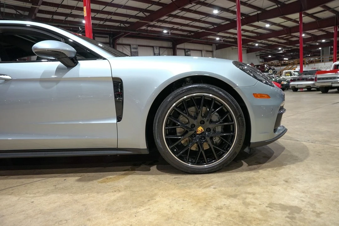 2018 Porsche 970 Panamera 4S - Image 11 of 12