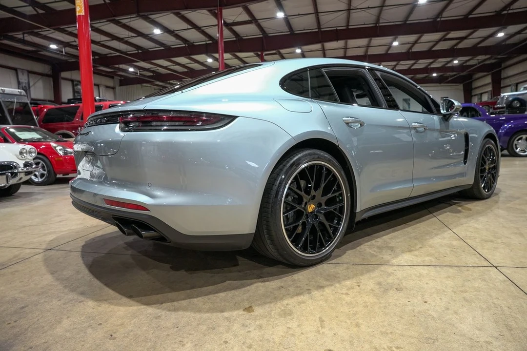 2018 Porsche 970 Panamera 4S - Image 8 of 12