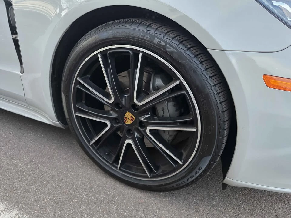 2018 Porsche 971 Panamera S - Image 5 of 10