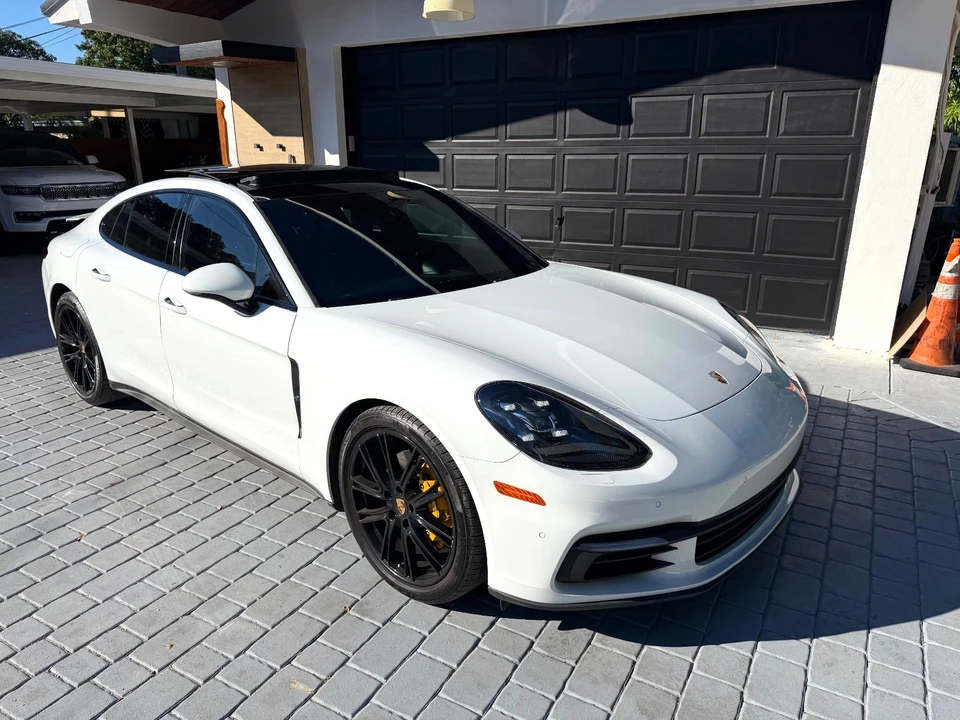 2018 Porsche 970 Panamera 4S - Image 7 of 21