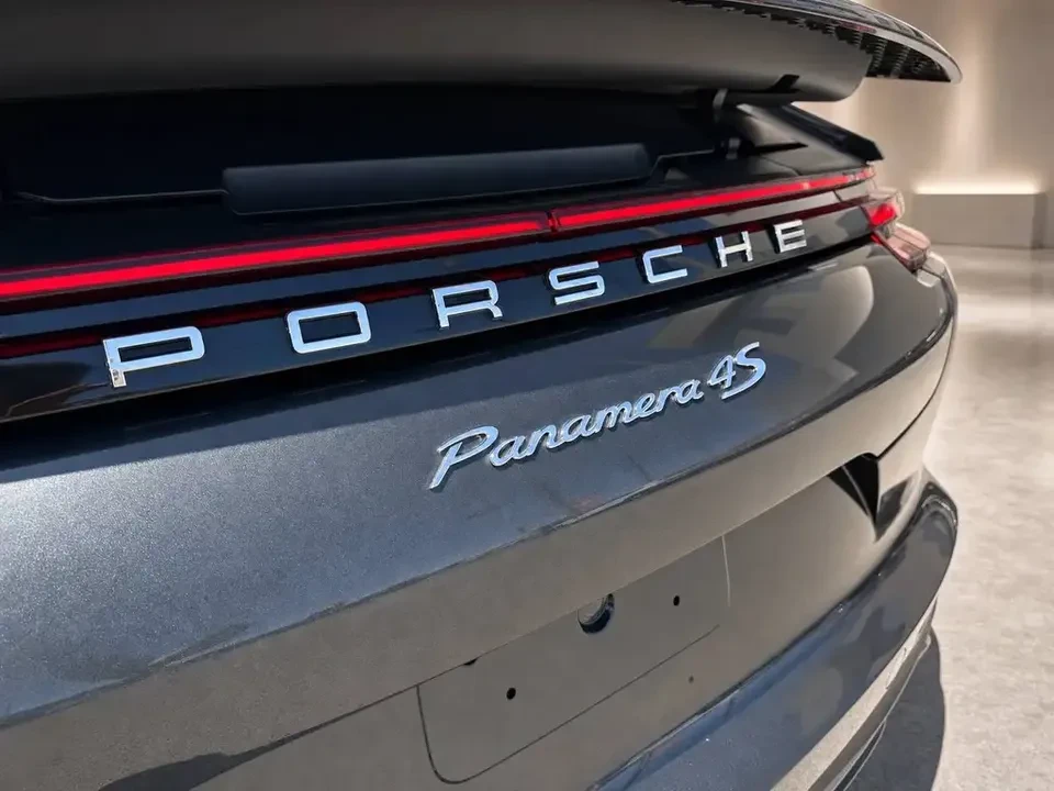 2018 Porsche 971 Panamera 4S - Image 4 of 11