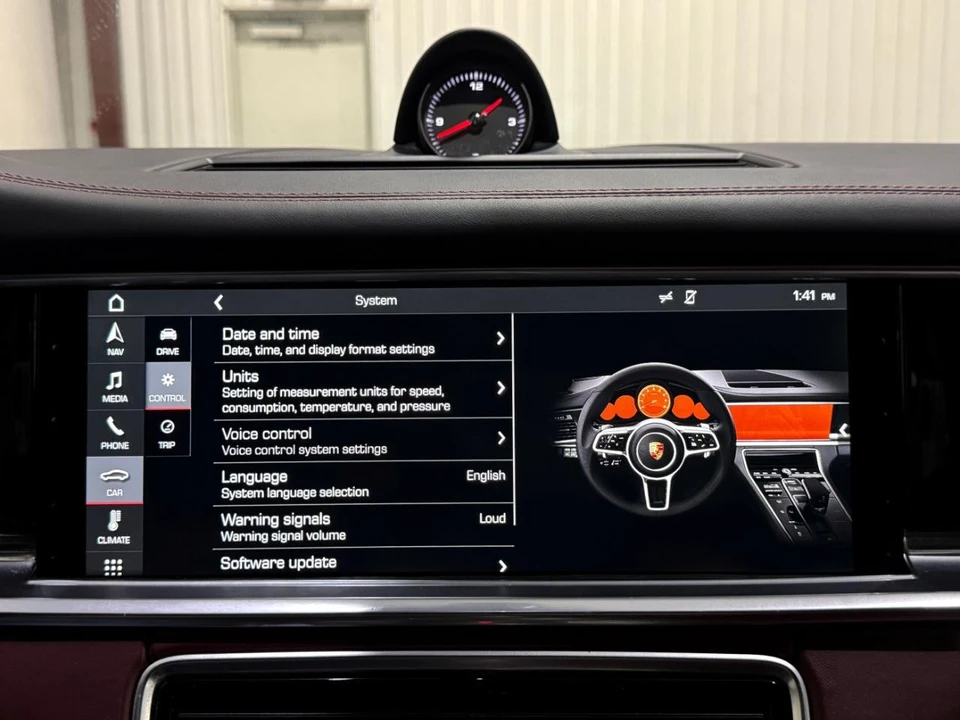 2018 Porsche 971 Panamera 4S - Image 23 of 31