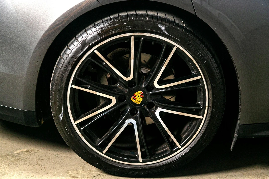 2018 Porsche 971 Panamera 4S - Image 19 of 21