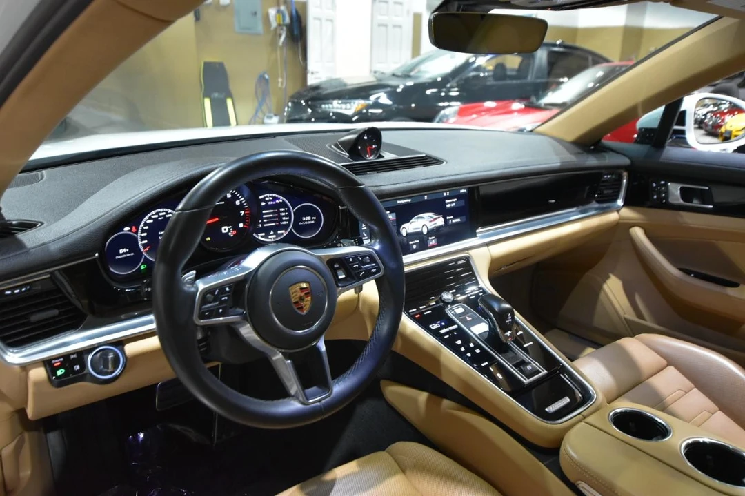 2018 Porsche 971 Panamera 4S - Image 17 of 31