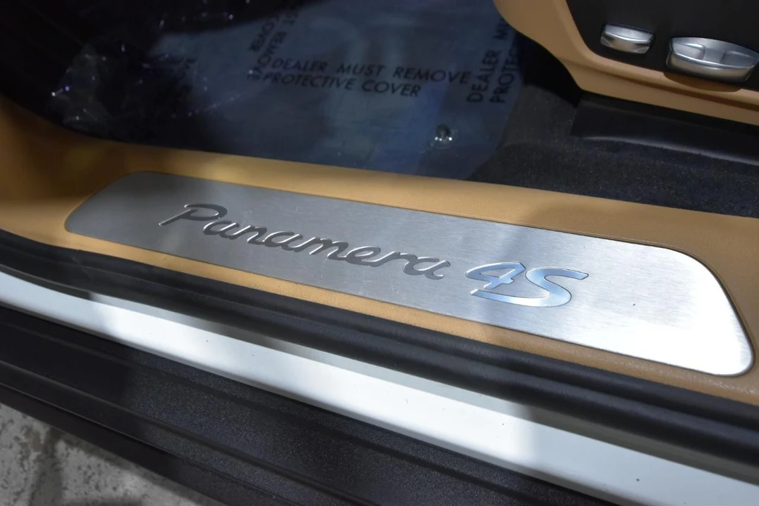 2018 Porsche 971 Panamera 4S - Image 14 of 31