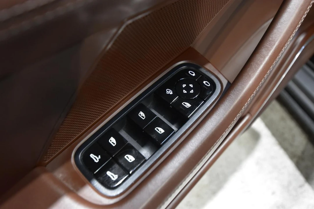 2018 Porsche 971 Panamera 4S - Image 12 of 31