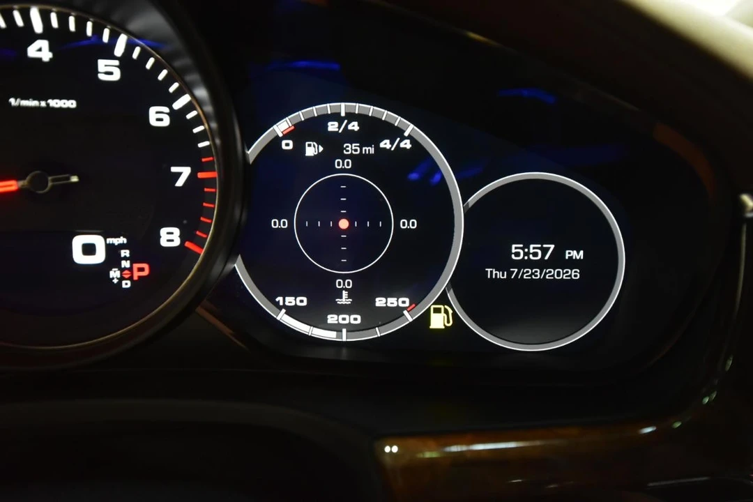 2018 Porsche 971 Panamera 4S - Image 24 of 31