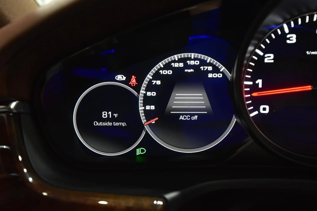 2018 Porsche 971 Panamera 4S - Image 20 of 31