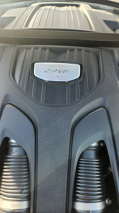 2018 Porsche 971 Panamera 4S - Image 18 of 26