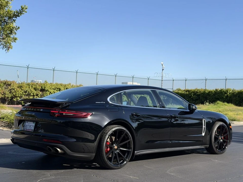 2018 Porsche 971 Panamera 4S - Image 11 of 31