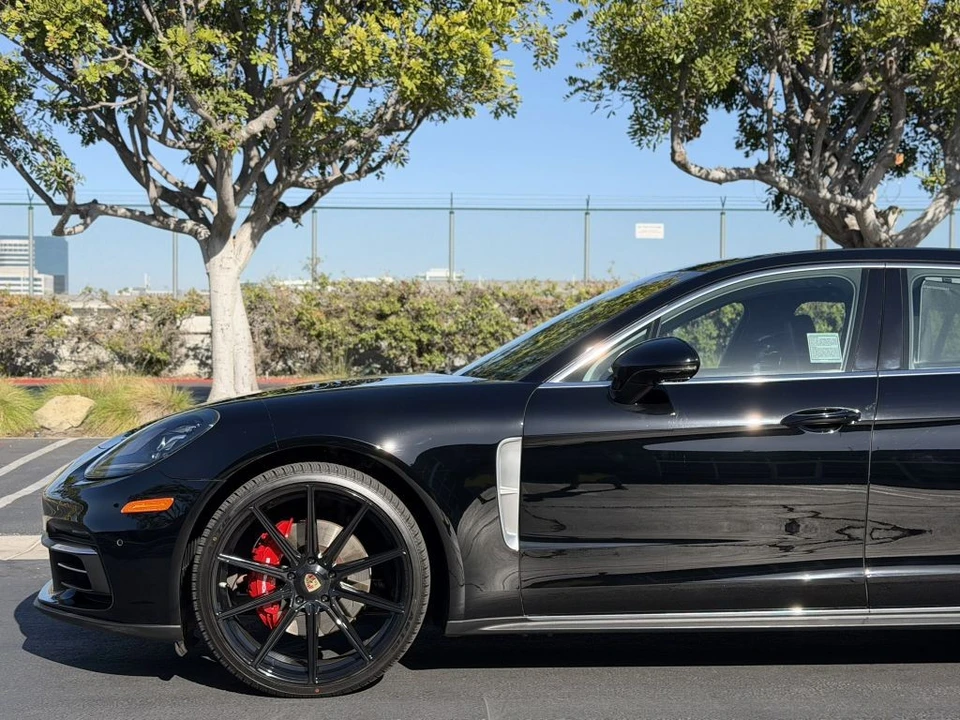 2018 Porsche 971 Panamera 4S - Image 4 of 31