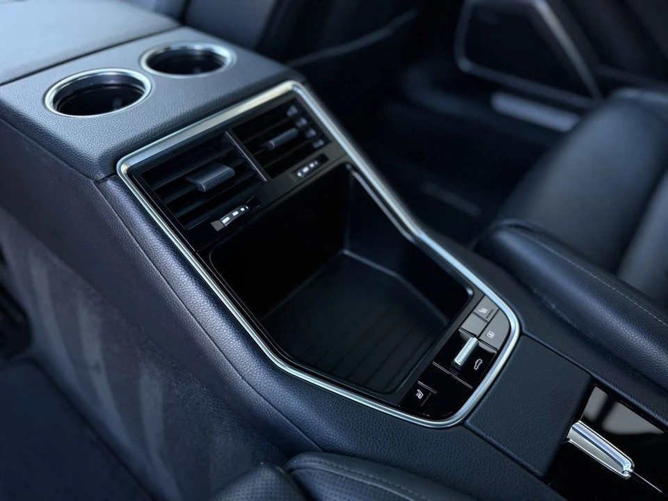 2018 Porsche 971 Panamera 4S - Image 27 of 31