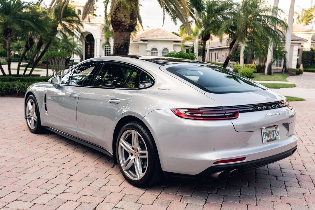 2018 Porsche 971 Panamera 4S - Image 4 of 31
