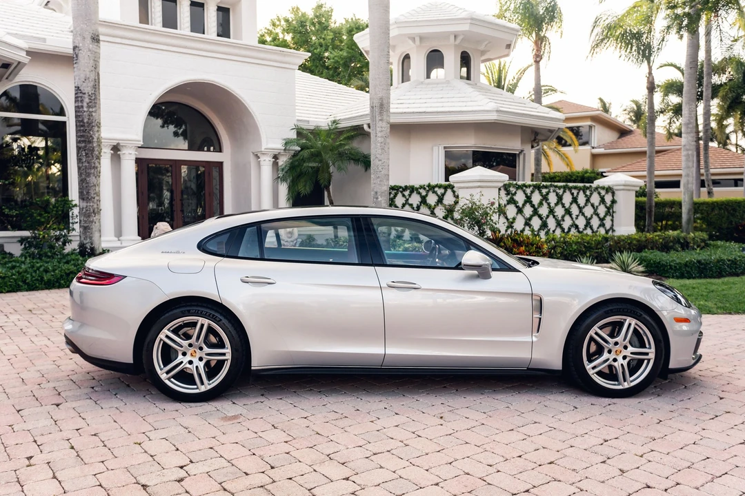 2018 Porsche 971 Panamera 4S - Image 7 of 31
