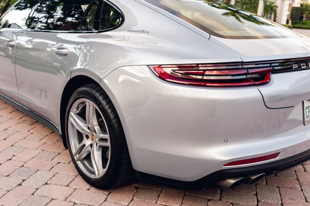 2018 Porsche 971 Panamera 4S - Image 12 of 31