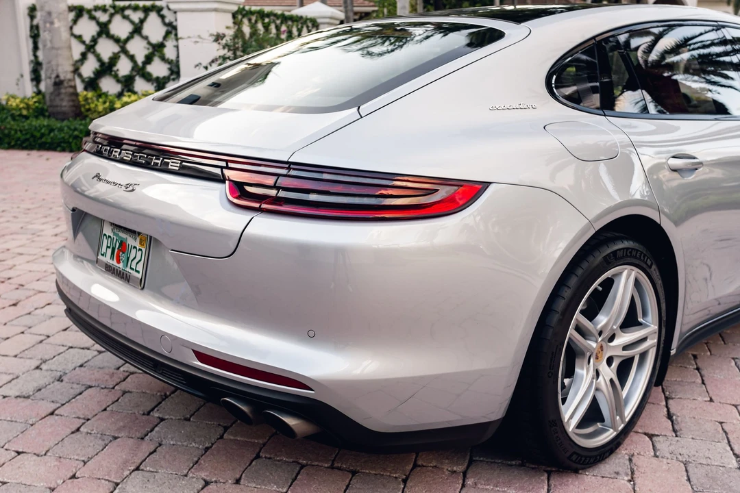 2018 Porsche 971 Panamera 4S - Image 13 of 31
