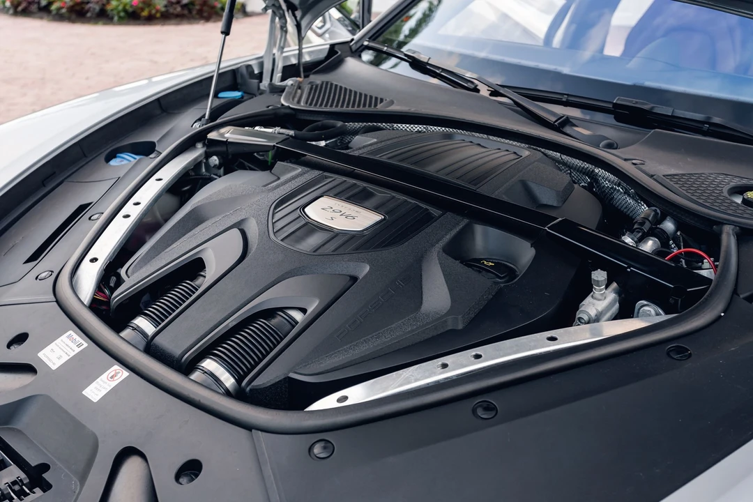 2018 Porsche 971 Panamera 4S - Image 16 of 31