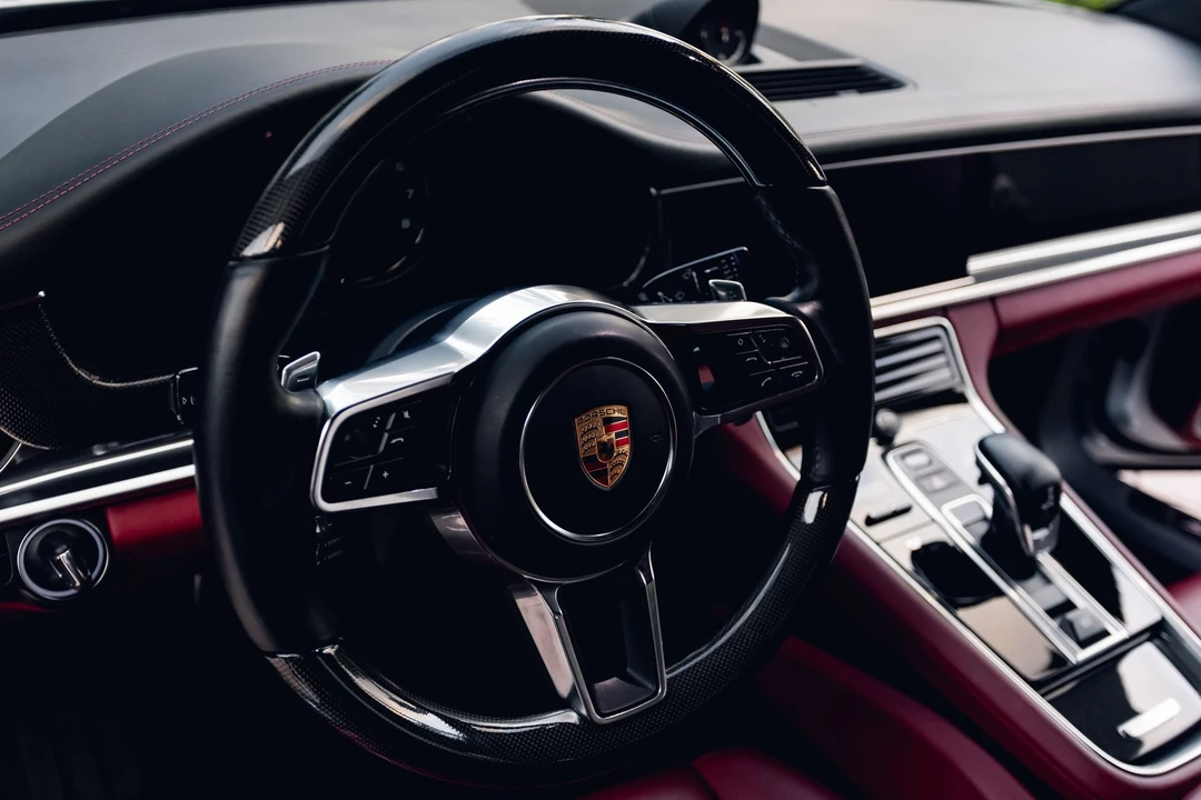 2018 Porsche 971 Panamera 4S - Image 19 of 31