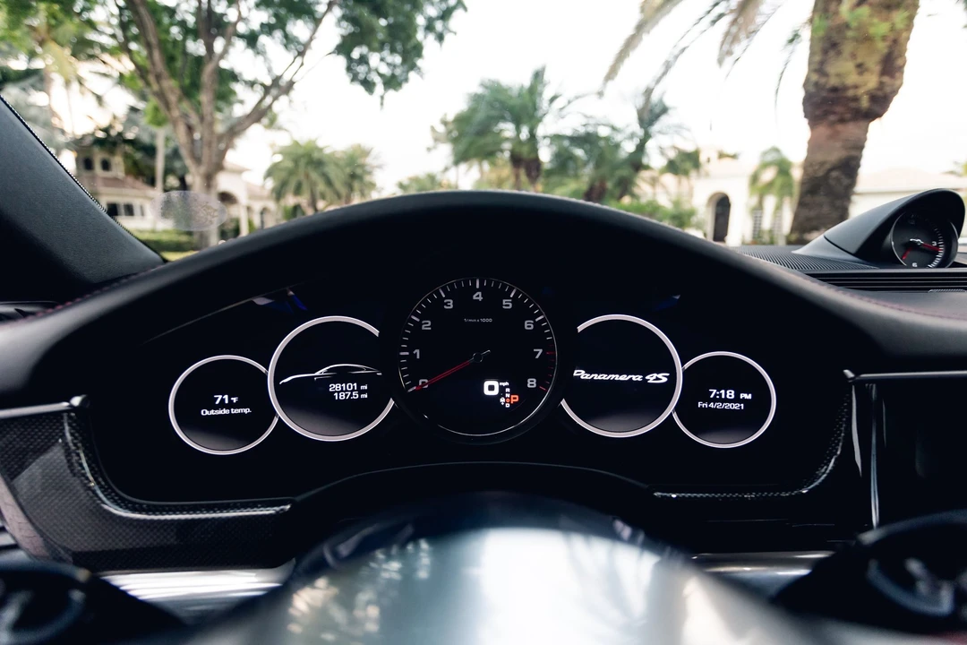 2018 Porsche 971 Panamera 4S - Image 22 of 31