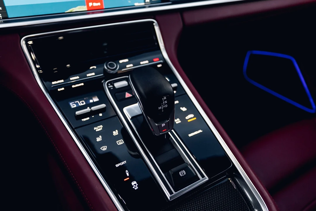 2018 Porsche 971 Panamera 4S - Image 28 of 31