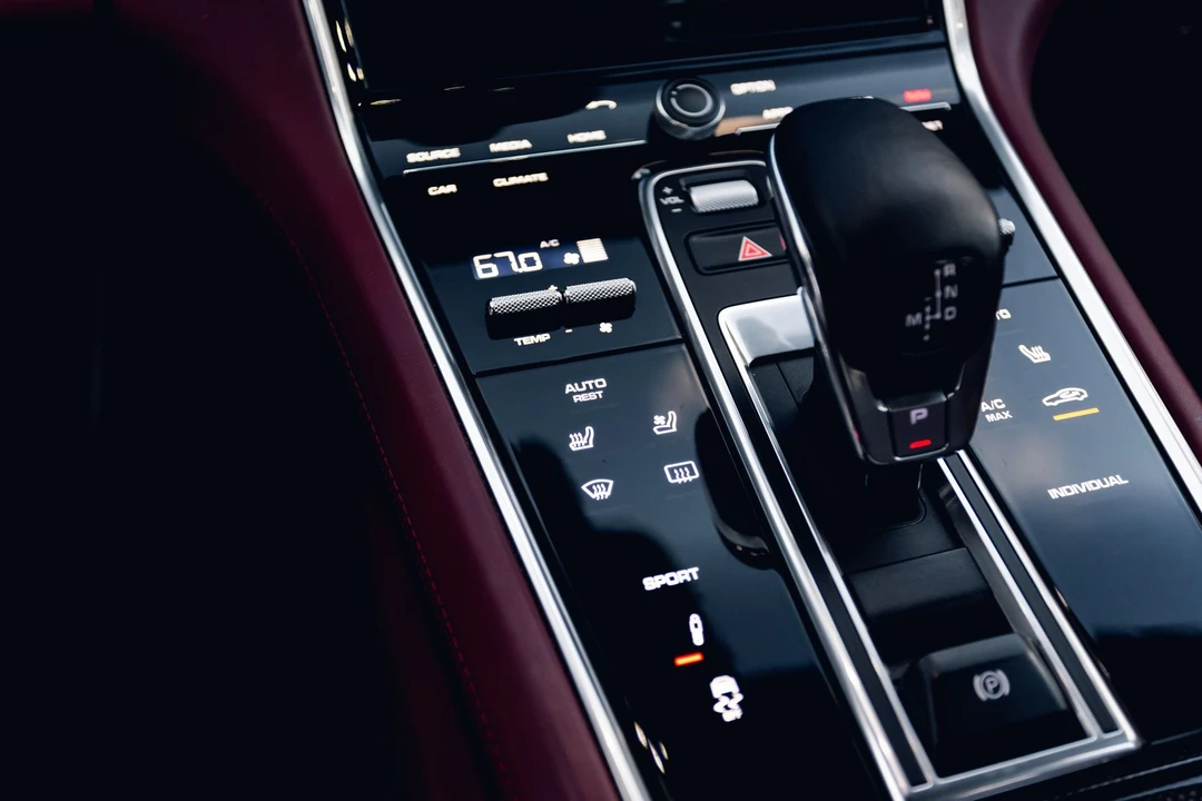 2018 Porsche 971 Panamera 4S - Image 29 of 31