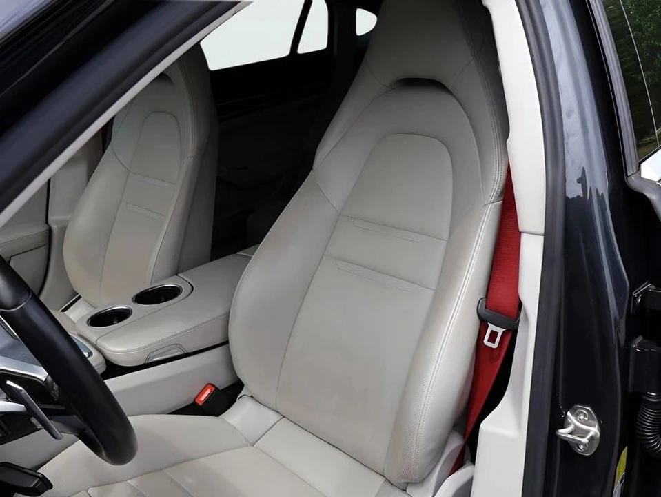 2018 Porsche 971 Panamera 4S - Image 5 of 5