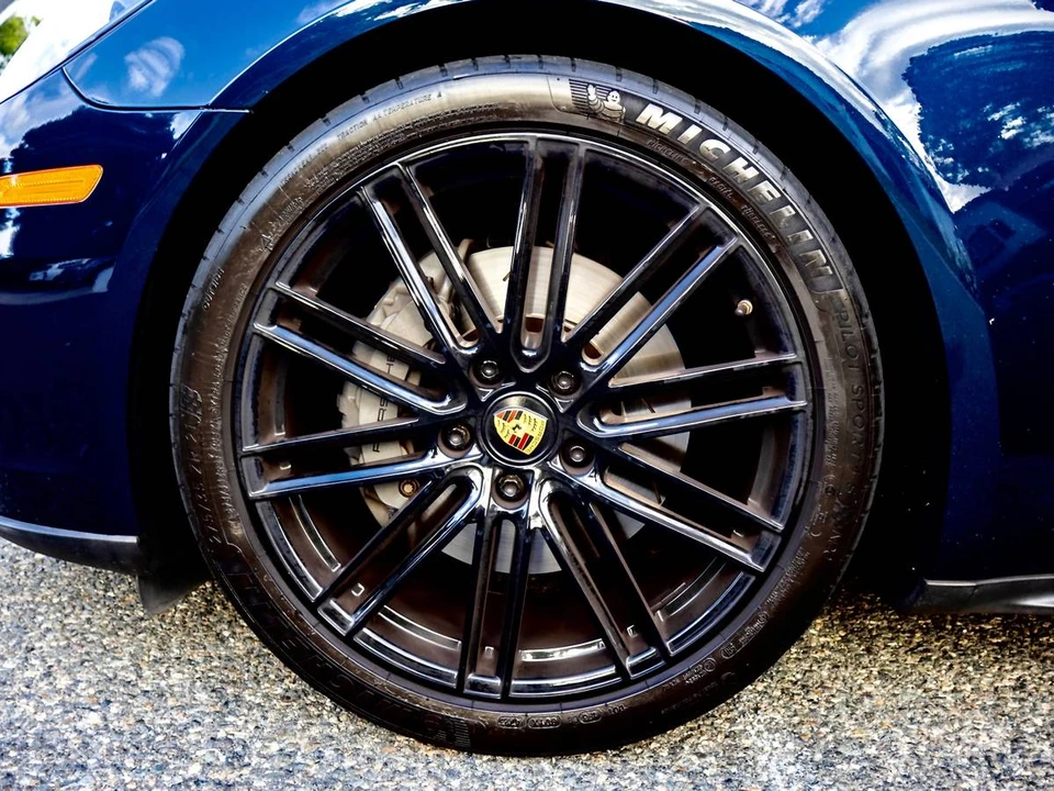 2018 Porsche 971 Panamera 4S - Image 19 of 22