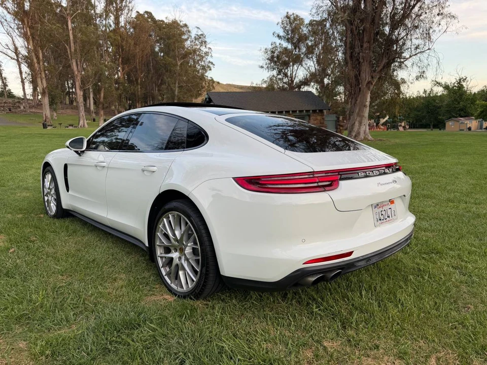 2018 Porsche 971 Panamera 4S - Image 9 of 12