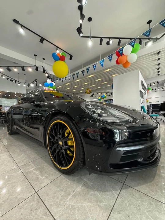 2018 Porsche 971 Panamera 4S - Image 3 of 20