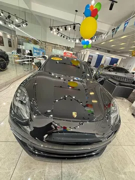 2018 Porsche Panamera 4S