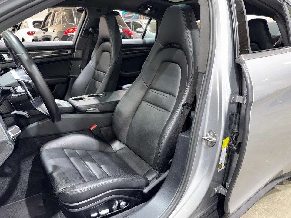 2018 Porsche 971 Panamera 4S - Image 9 of 12