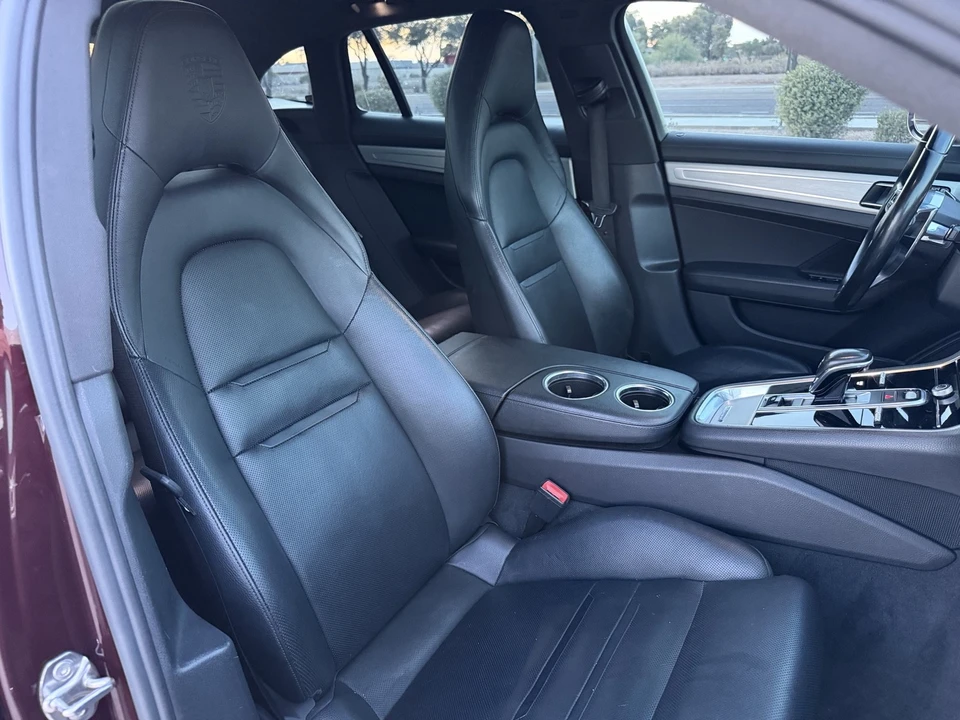 2018 Porsche 971 Panamera Sport Turismo - Image 29 of 31